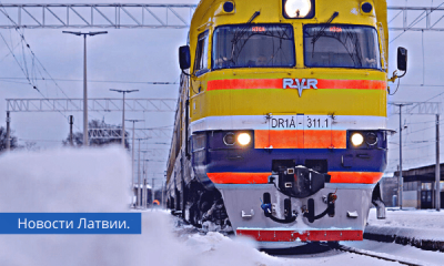 Железнодорожный коллапс из-за снегопада поезда задерживаются почти на час.