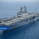 Сегодня в Рижском порту причалил американский десантный корабль USS Kearsarge.