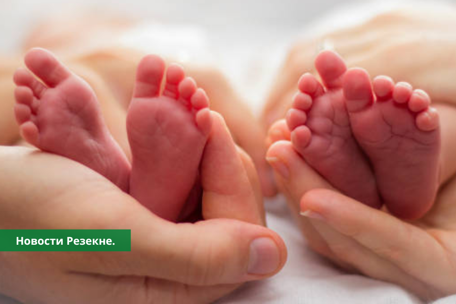 В Резекненской больнице родились первые близнецы 2023 года.