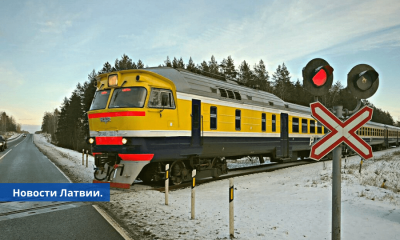 Вечерний поезд Резекне-Рига из-за ДТП опоздает на два часа.