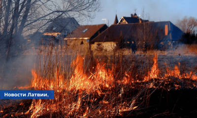 Люди продолжают поджигать старую траву: в среду зарегистрировано 26 пожаров.