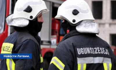 В Даугавпилсе горела квартира в девятиэтажном доме погиб человек.