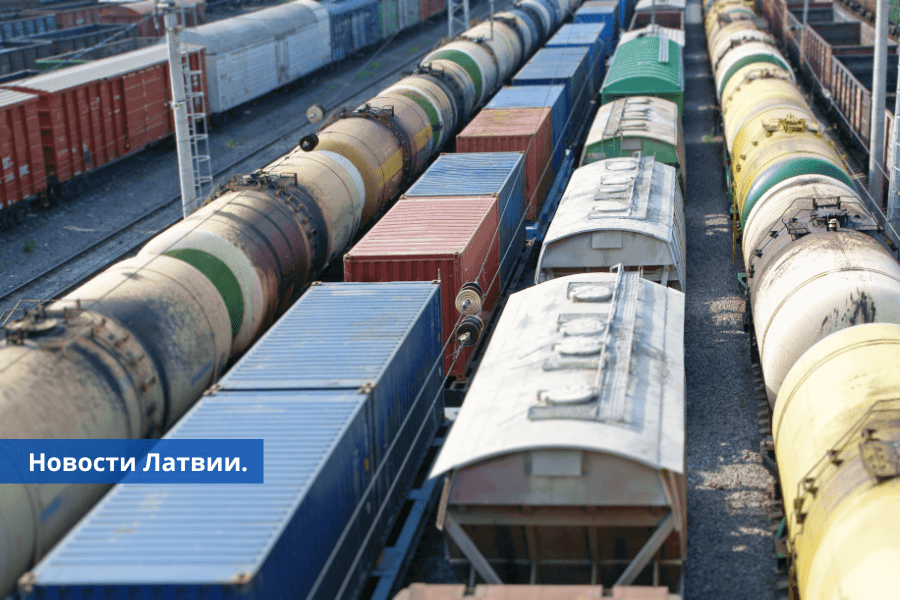 LDz Cargo продает 148 товарных вагонов по стартовой цене 490 тысяч евро.