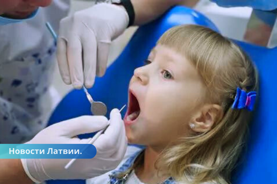 Bērnam par velti zobus ārstēt nav iespējams, kvotas beigušās, rindā stāv 4000 cilvēku.