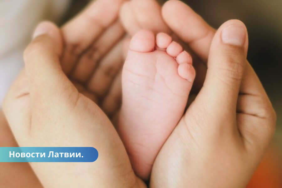 В первом полугодии в Латвии родились 7051 детей. Это почти на 15% меньше, чем в тот же период 2022 года