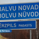 На латгальском и ливском в Латвии начинают установку новых дорожных указателей.