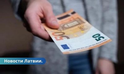Гражданин Узбекистана оштрафован на 7000€ за взятку в 50€ таможеннику.