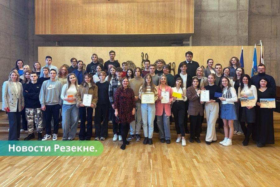Резекне команда польской гимназии победитель Эрудит-2024.