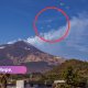 ФОТО вулкан Этна на Сицилии начал пускать гигантские дымовые кольца.