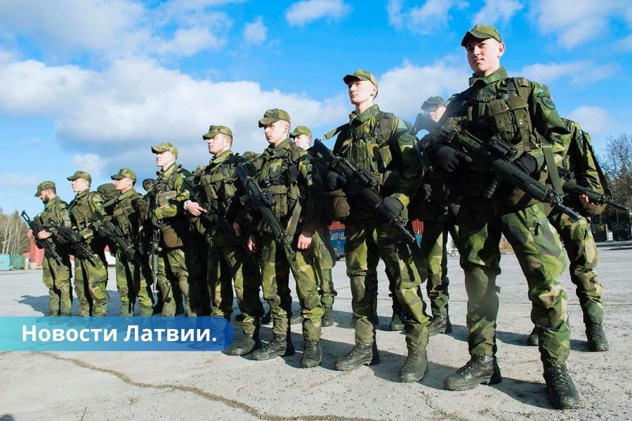 Швеция официально направляет своих военных в Латвию.