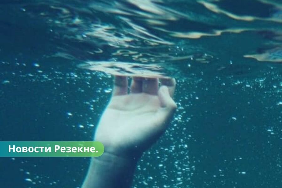 В Резекненском крае утонул человек.