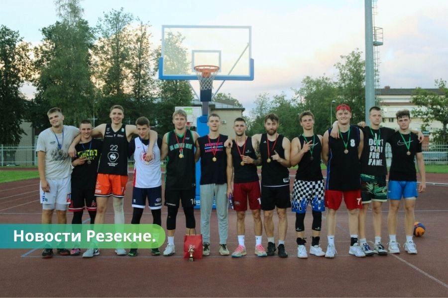 “Fano 3x3/Baltmaize” стали чемпионами по баскетболу 3х3 в Резекне.