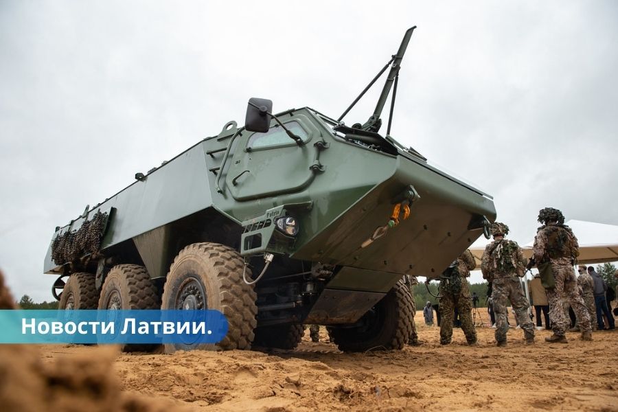 На военном полигоне в Латвии начнут тестировать бронемашины Patria.