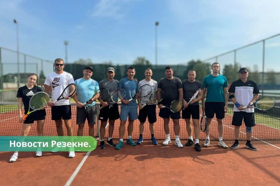 В Резекне состоялся открытый кубок по парному теннису.