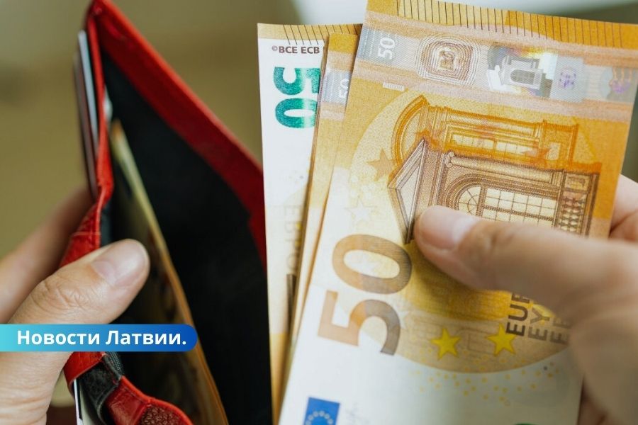 Латвийцы потеряют 400 евро из-за тарифных войн – мнение эксперта.