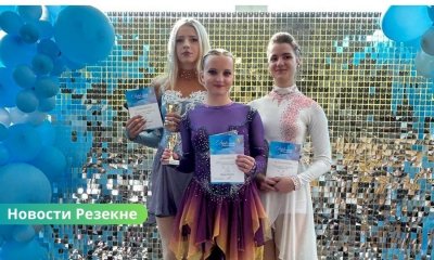 Юные фигуристки из Резекне успешно выступили на соревнованиях "Volvo Open Cup 55th"