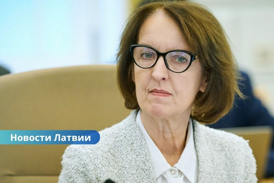 Министр Инга Берзиня и глава ЦИК Кристине Саулите подали в отставку.