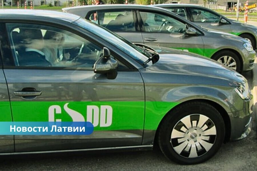 В Латвии планируют обновить систему штрафных пунктов: агрессивных водителей будут наказывать строже.