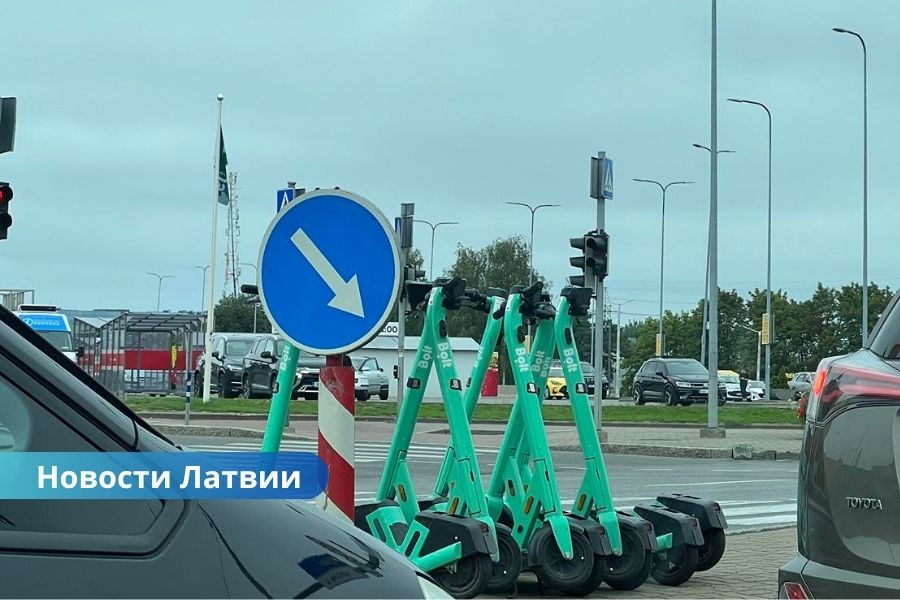 Опрос: 80% жителей Латвии считают электросамокаты опасными для дорожного движения.