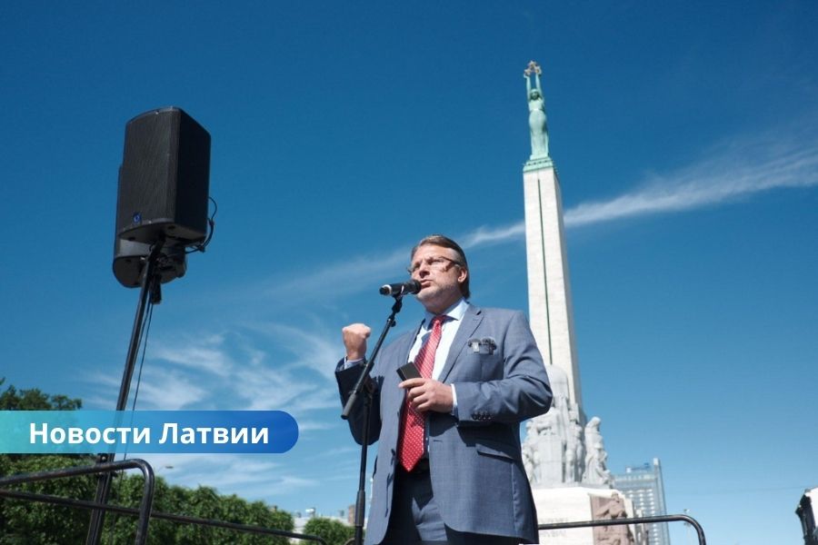 «Сделаем Ригу снова великой»: партия Шлесерса вновь протестует против итогов выборов.