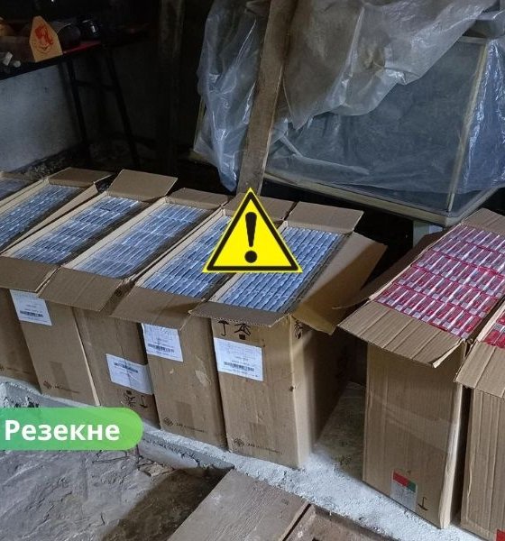 В гараже в Резекненском крае полиция обнаружила крупную партию контрабандных сигарет.