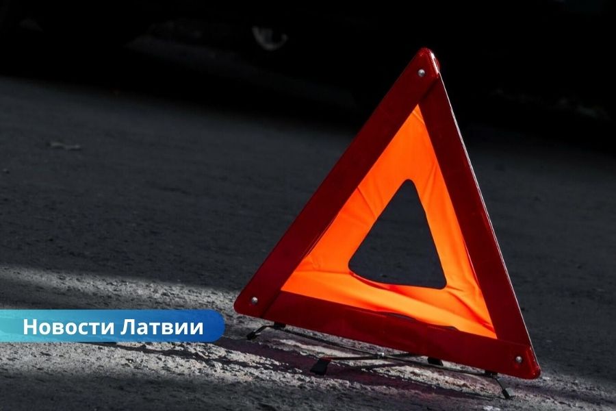 Военная колонна стала причиной ДТП в Сидгунде: пострадал водитель грузовика.