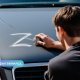 В Даугавпилсе задержан мужчину, который нацарапал на четырёх автомобилях символ, прославляющий военную агрессию.