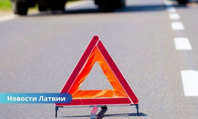 Черная суббота на дорогах Латвии: в ДТП погибли два человека, более 20 получили травмы.