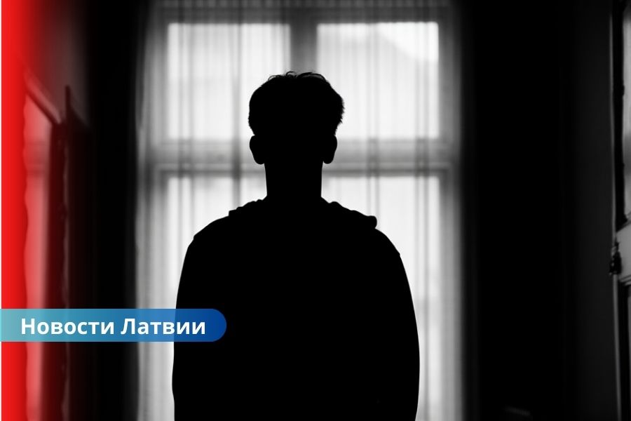 ВИДЕО. Трагедия в Екабпилсе: 16-летний подросток выпрыгнул из окна пятого этажа.