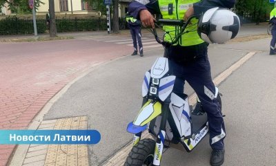электрические внедорожные самокаты, закупка Госполиции, поддержание общественного порядка, патрулирование, дальность хода 300 км, маячки и сирены, модернизация полиции. Госполиция планирует закупить электрические внедорожные самокаты для повышения эффективности патрулирования.