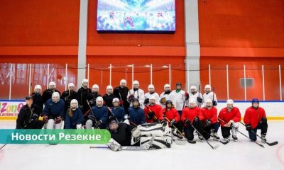 женский хоккей Резекне, Cirma Girls, хоккей в Латвии, спортивные команды Резекне, женский спорт. В Резекне создана первая женская хоккейная команда «Cirma Girls».