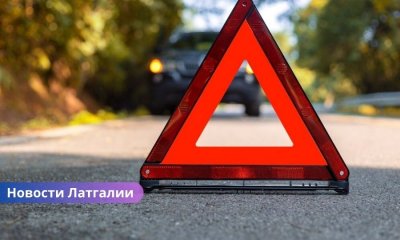 Трагедия в Латгалии: водитель погиб после столкновения с деревом.