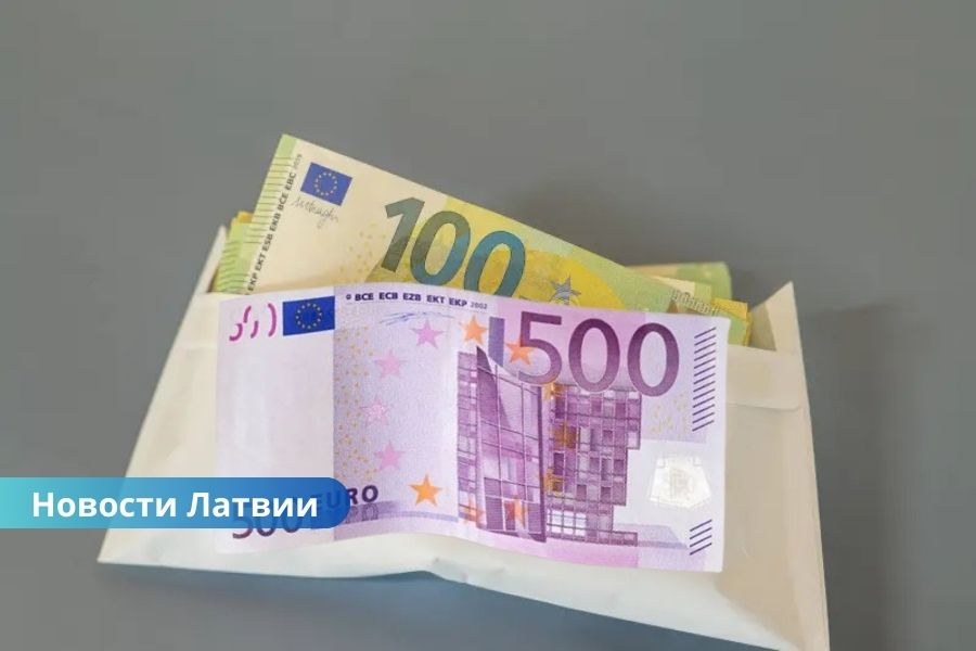 ⚖️ В Латвии осудили бывшего высокопоставленного полицейского за присвоение взятки.