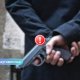 🚨 В Даугапилсе задержан вымогатель с оружием: мужчина выманил 10 000 евро и попал за решётку
