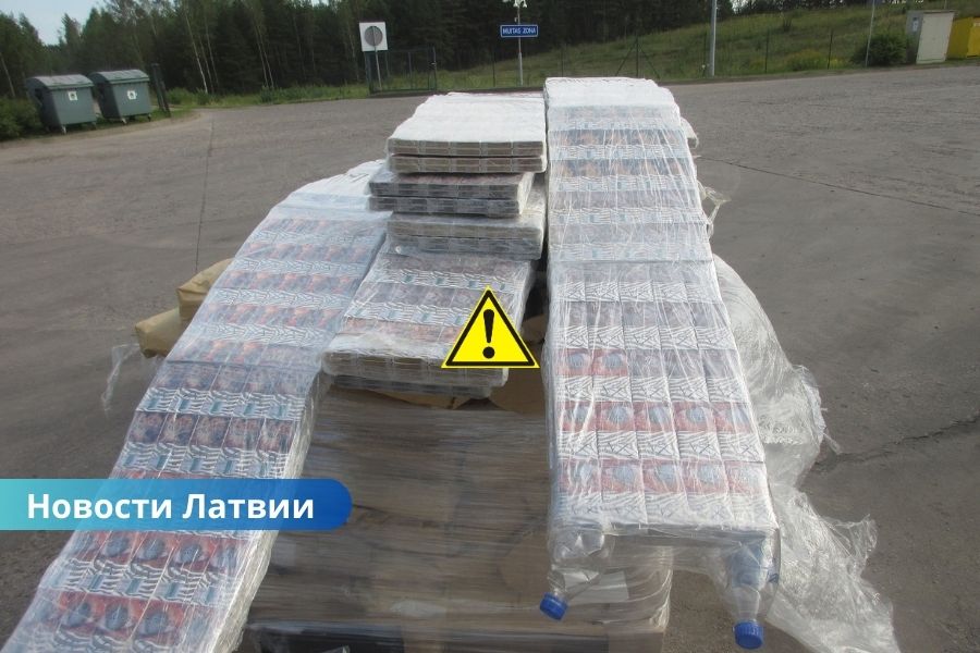 🚨 В поезде из Беларуси в Латвию пытались ввезти 90 000 контрабандных сигарет под мешками с сухим молоком.