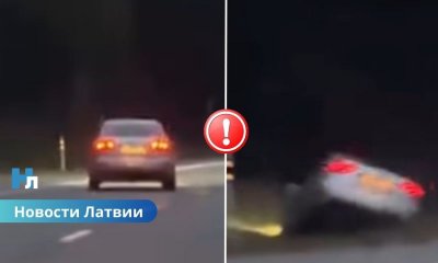 ВИДЕО - опасная авария под Адажи: Audi выехал на встречную полосу и улетел в кювет, пострадали двое.