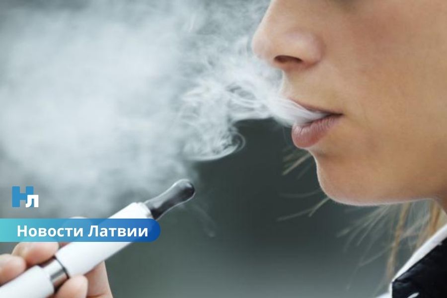 ВИДЕО ⟩ в Латвии разоблачили группу в WhatsApp, где подросткам продавали никотиновые изделия.