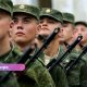 Путин утвердил осенний военный призыв: в армию отправят 135 тысяч человек.