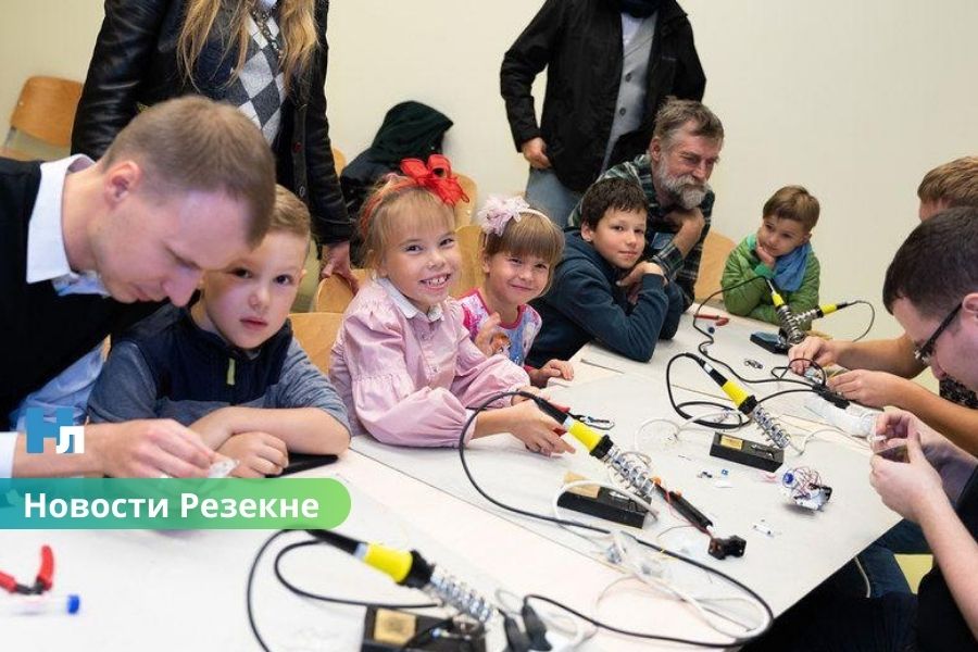«Ночь ученых» в Резекне: интерактивные эксперименты, игры и шоу с сюрпризами.