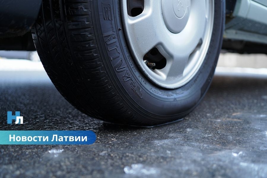 Черный лёд уже на дорогах: эксперты призывают менять шины.