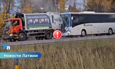 ВИДЕО: авария на Лиепайском шоссе: рейсовый автобус столкнулся с мусоровозом.