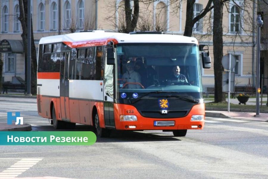 🚍 Бесплатного проезда для сениоров в Резекне с 1 ноября не будет: решение отложено.