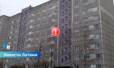Трагедия в Риге: 17-летний юноша разбился насмерть, упав с 9-го этажа.