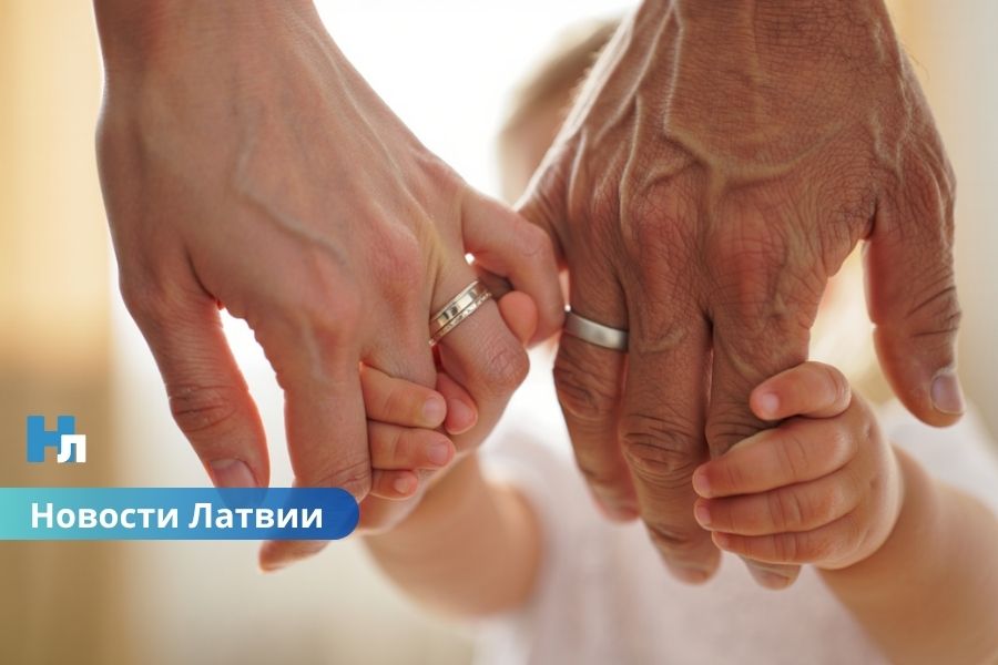 Всё больше иностранцев получают родительские пособия в Латвии: украинцы, россияне, узбеки и таджики.