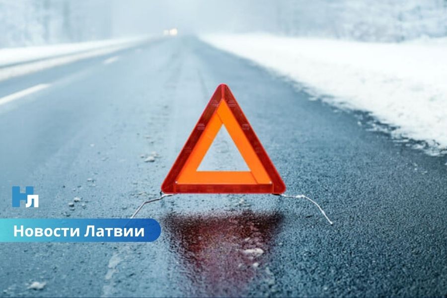 🚨 В Латвии резко ухудшились дорожные условия: снег и лёд парализуют движение - список дорог.