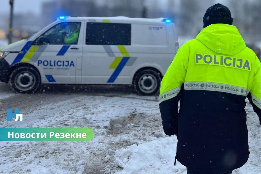 В Резекне пьяная водительница без прав попыталась подкупить полицию: уголовные дела уже начаты.