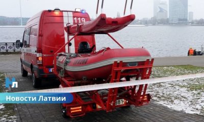 Пять часов поисков под водой: спасатели нашли машину с погибшим.