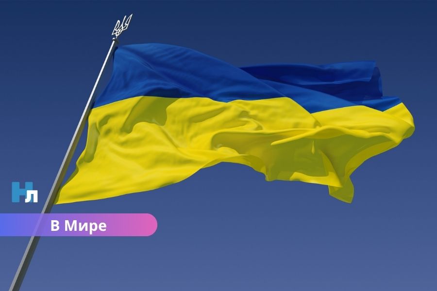 Скандальный жест в Праге: с парламента сняли флаг Украины.