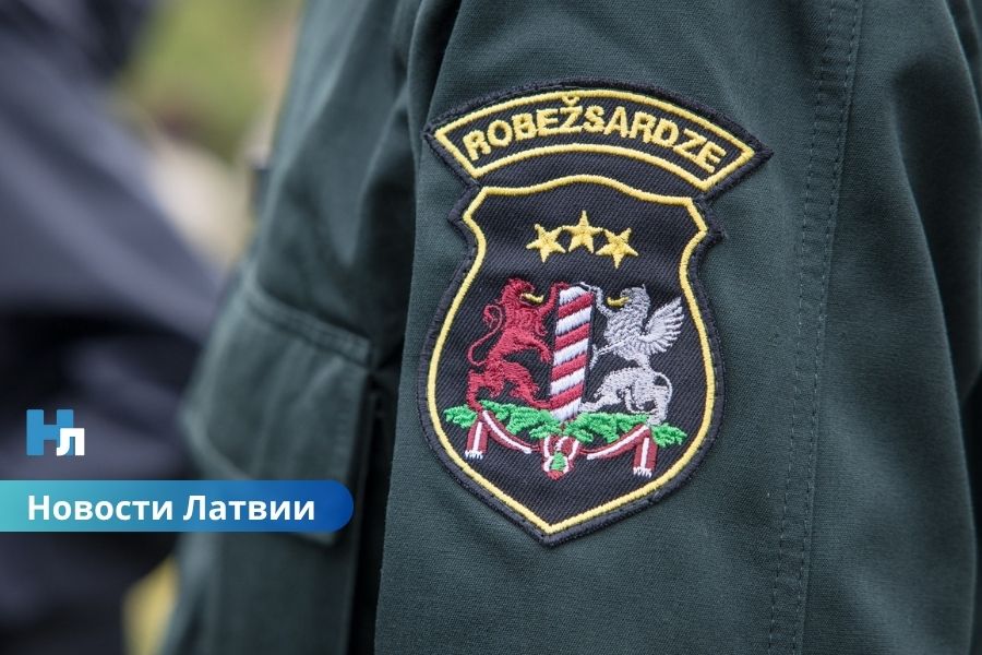 Суд признал законным увольнение латвийского пограничника за фразу “Русские не сдаются”.