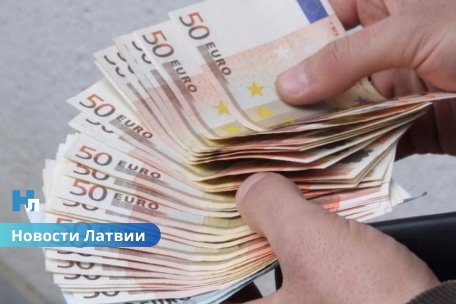 В Латвии обсуждают возможность досрочного изъятия средств со второго пенсионного уровня.